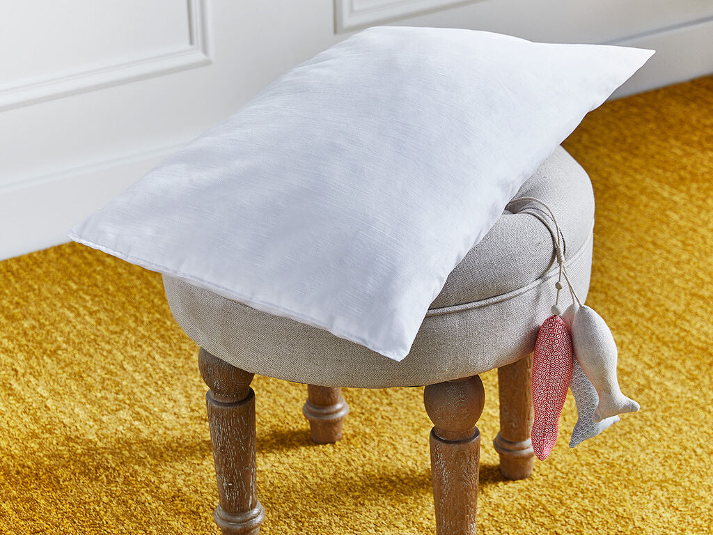 Almohada de fibra con funda de algodón antiácaros (4)